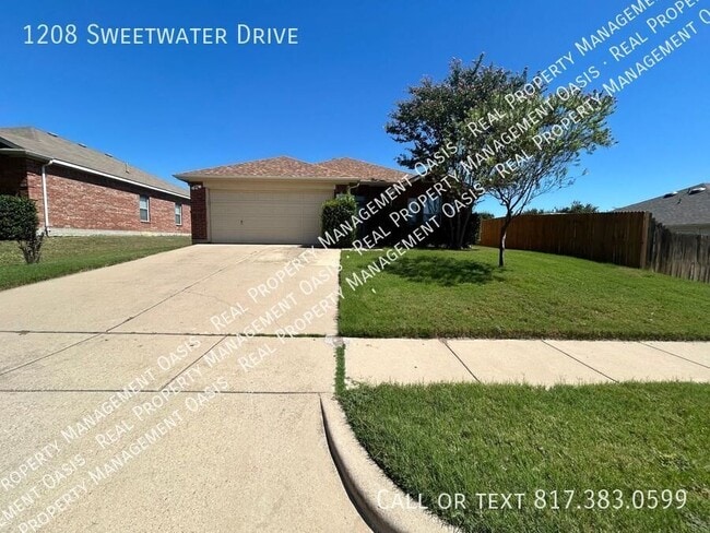 1208 Sweetwater Dr