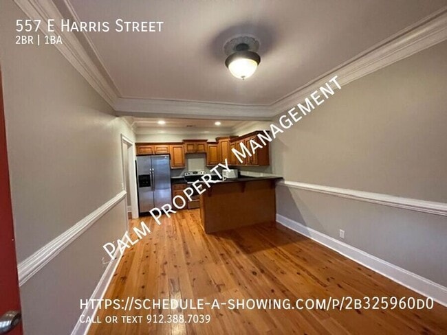 Photo - 557 E Harris St