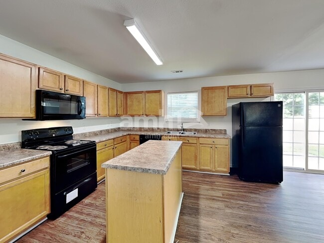 Photo - 9624 Eagle Feathers Dr