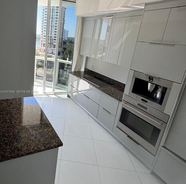 Photo - 15901 Collins Ave Unit 505