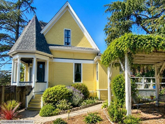 Building Photo - 1910 Sonoma Blvd
