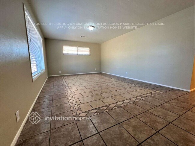 Photo - 400 N Sunset Dr