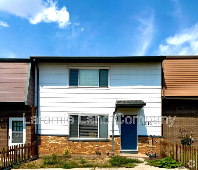 Building Photo - 1211 Downey St Rental