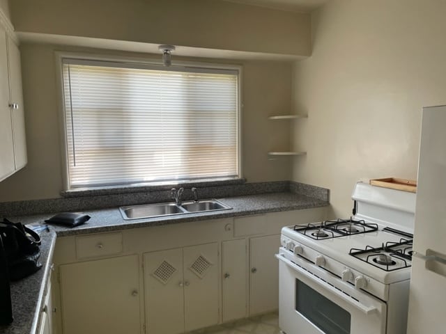 Photo - 402 N Santa Ana Ave
