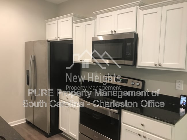 Photo - 160 Buchanan Cir
