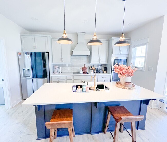 Photo - 4 Bedroom 3 1/2 Bathroom Home!!!