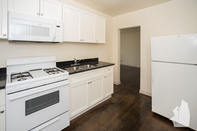 Photo - 5736 N Winthrop Ave Unidad 46-203