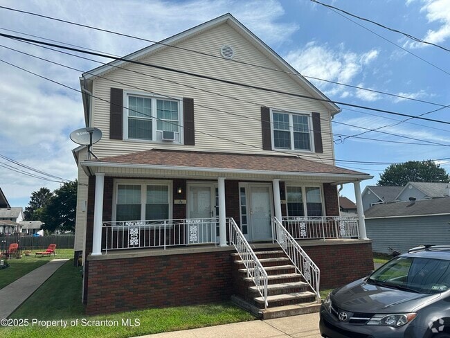 Building Photo - 416 W Atherton St Rental