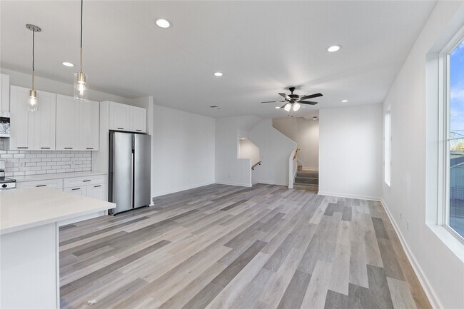 Photo - 2702 Winbern St