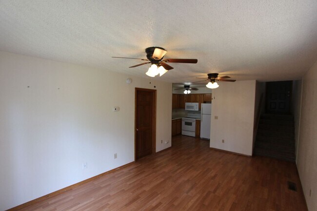 2645 Valley View Dr