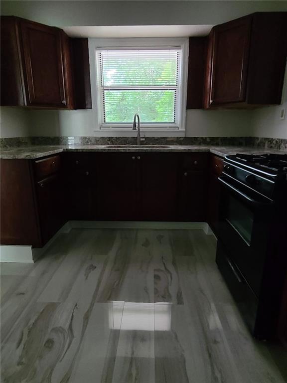 Photo - 1940 Meadow Ln