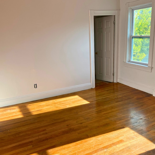 109 Mitchell St Unit 3