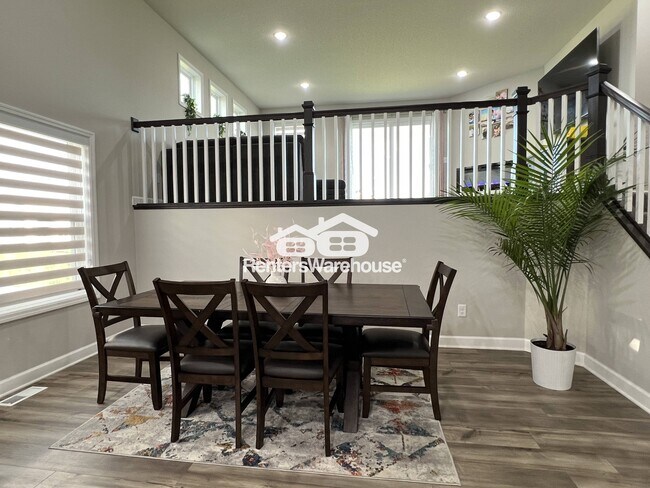 Photo - 8092 186th St W