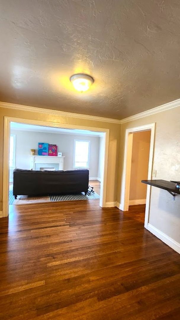 Photo - Super Cute 3 Bedroom 1 Bath Cottage in the DOUGLAS PLACE ADD NW OKC