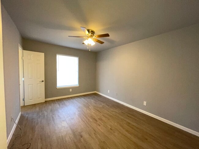 Photo - Augusta Apts Unit 8