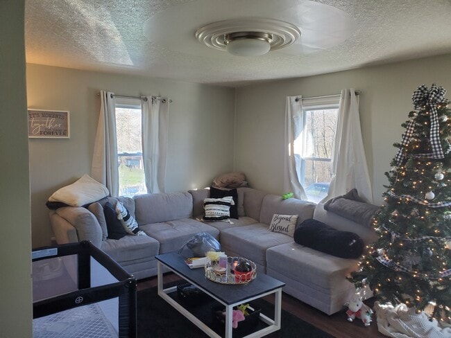 Photo - 170 Schroyers Ln