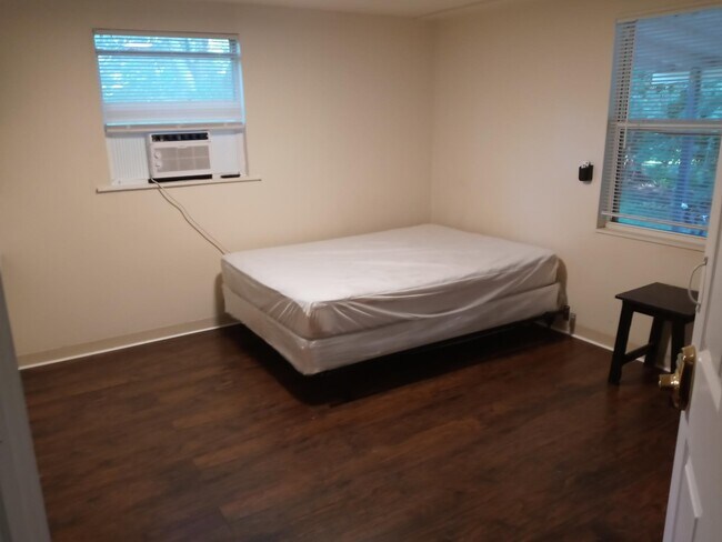 Photo - 2737 Garden St