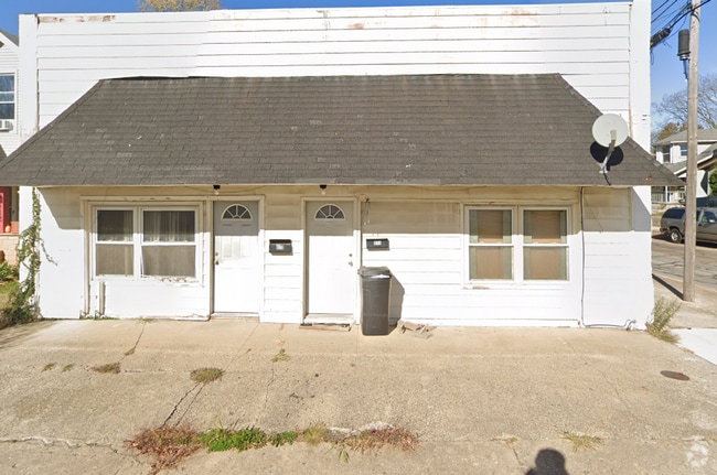 Building Photo - 414-416 E College Street Unit 414-1 Rental
