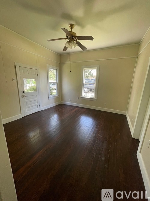 Photo - 704 S Anglin St Unit 4 Bedroom 3 Bathroom