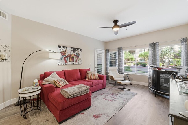 Photo - 5450 E Deer Valley Dr Unidad 1435