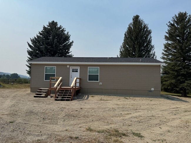 Building Photo - 1 Dolan Ln