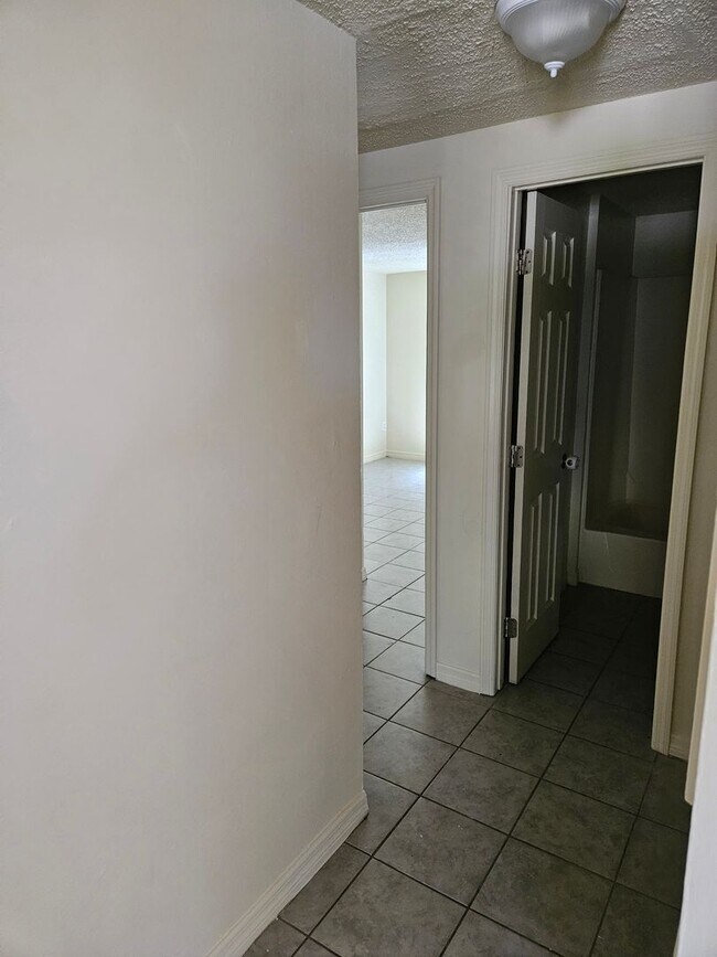 Photo - 3/2 DUPLEX WEST SIDE Casa