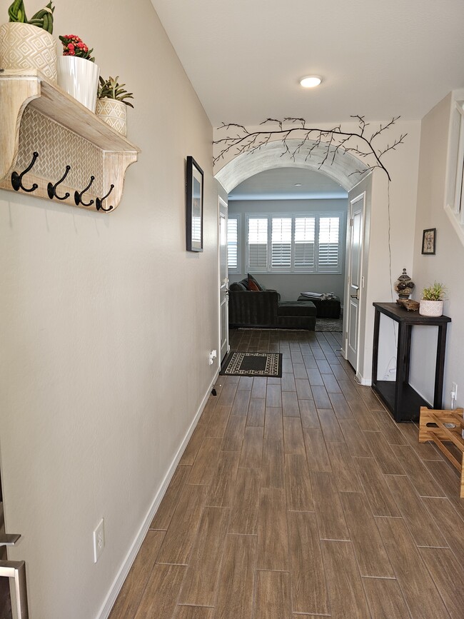 Photo - 880 S 150th Dr
