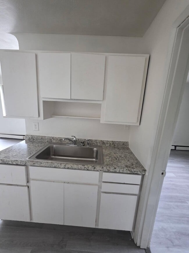 Building Photo - 1815 Cleveland Ave Unit 3