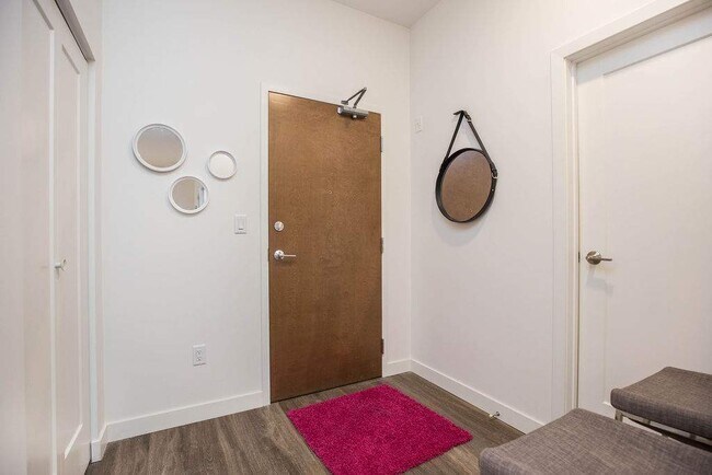 Photo - One Eighty Roslyn