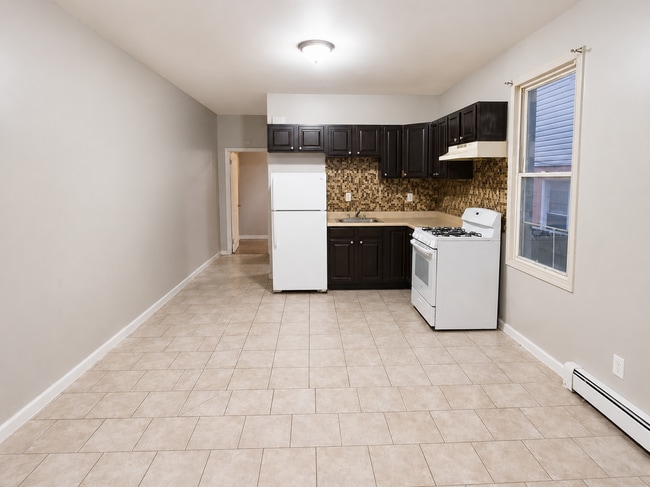 106 Old Bergen Rd Unidad 1