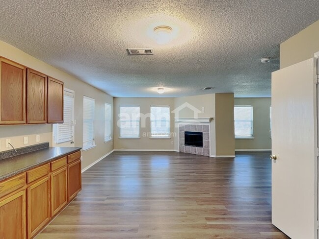 Photo - 321 Quail Run Rd