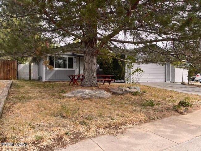 Photo - 940 Opalite Dr