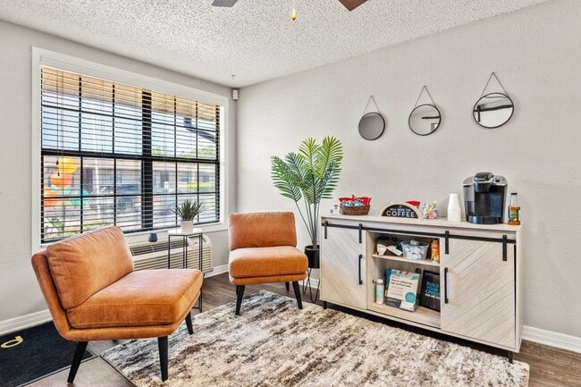 Photo - 395 Bill France Blvd Casa