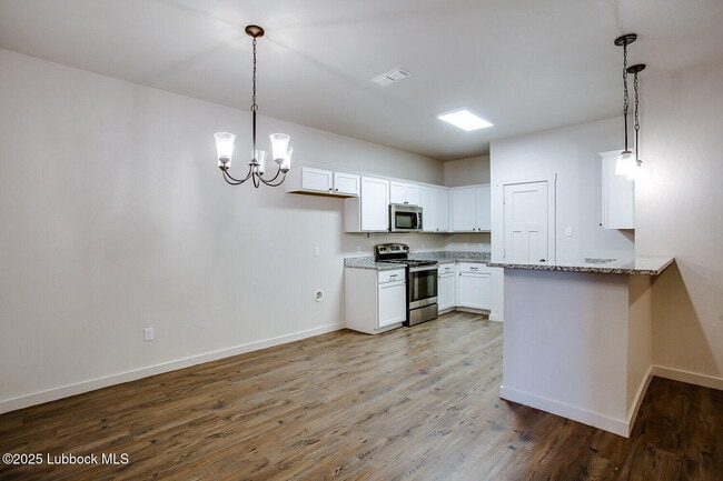 Photo - 2731 137th St