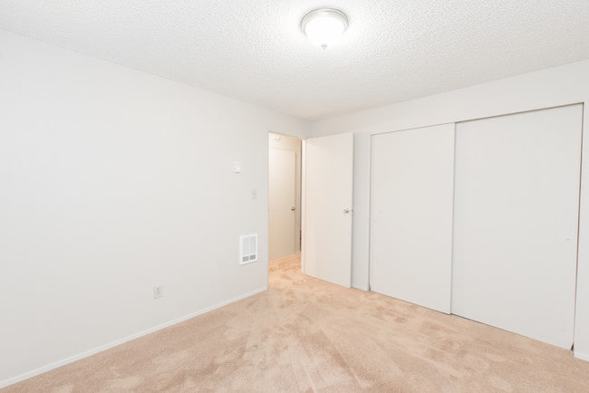 Elm Valley Apartments
