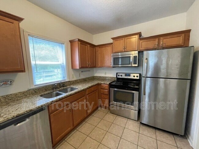 Photo - 641 S Greer St