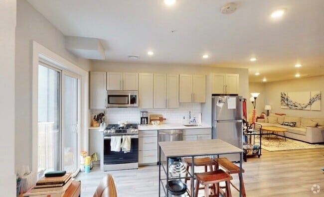 Building Photo - 55 W Fifth St Unit 606 Rental