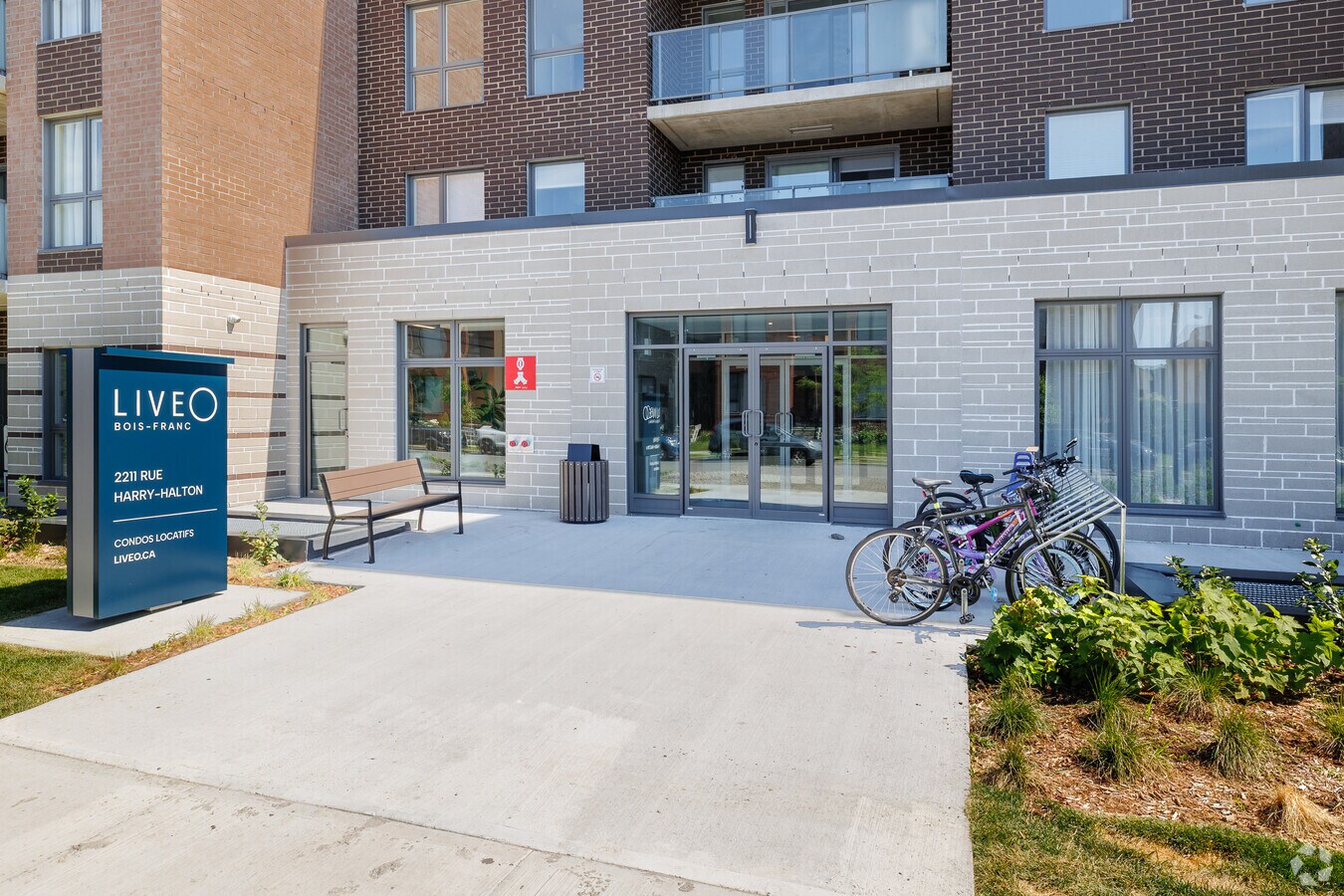 Photo - 2211 Harry-Halton