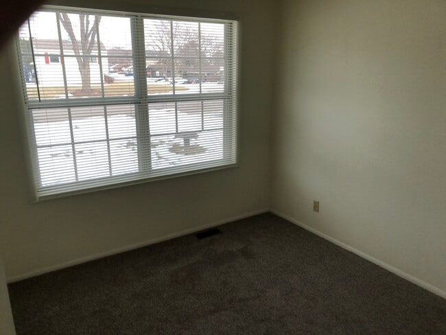 Photo - 209 13th Ct