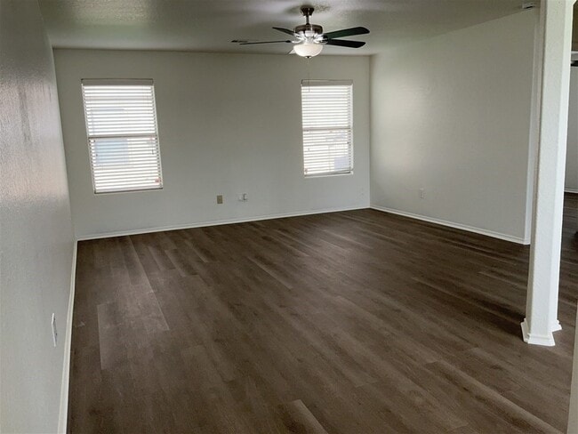 Photo - 1143 Desert Willow Ln