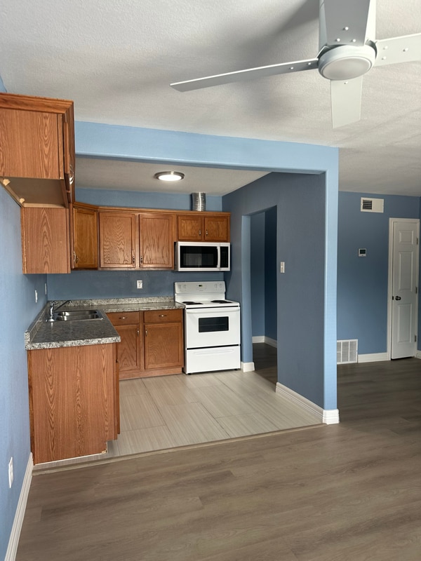 Building Photo - 11203 Belair Dr Rental