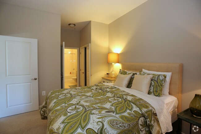 1 Bedroom 737 SF-Bedroom