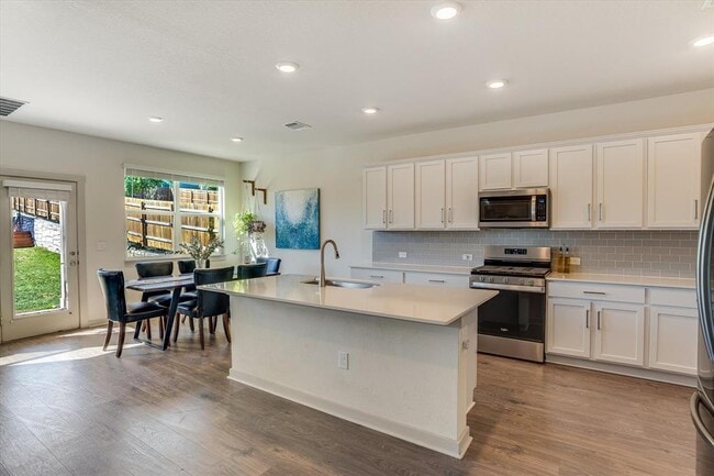 Photo - 2405 Sisterdale Ln