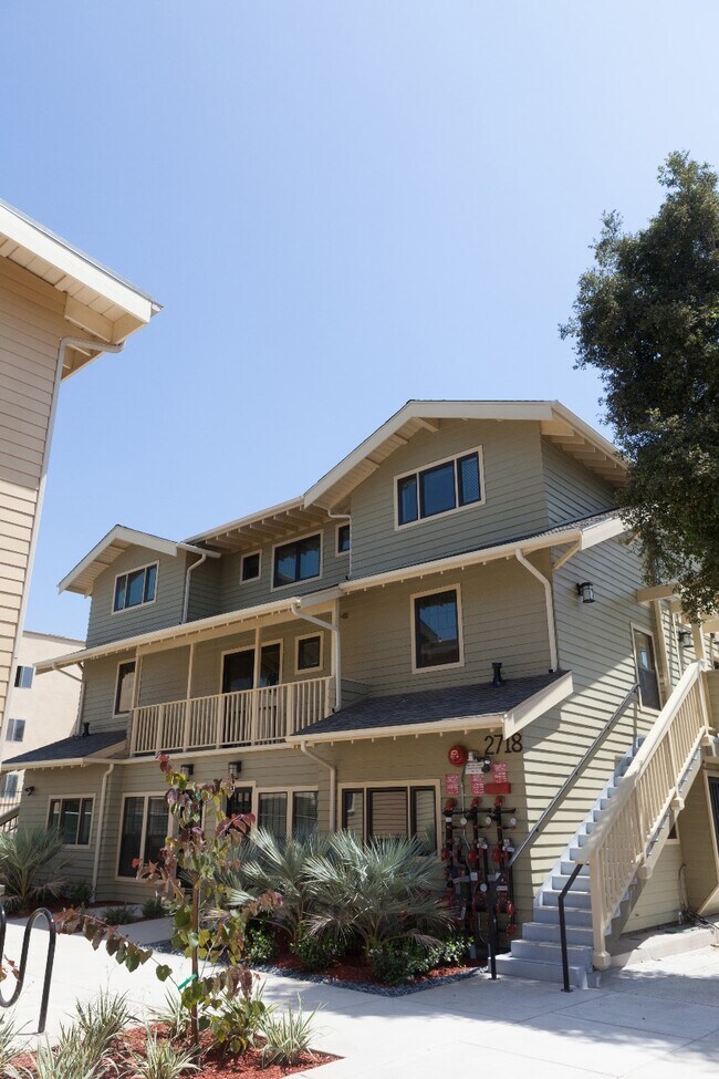 Photo - Dee Jay Student Housing