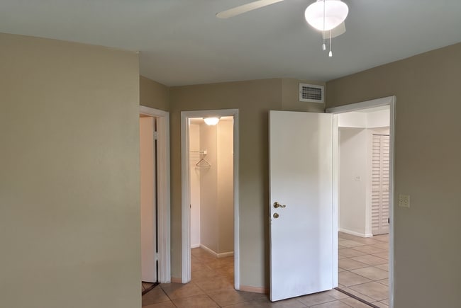 Photo - 3028 Parkway Blvd