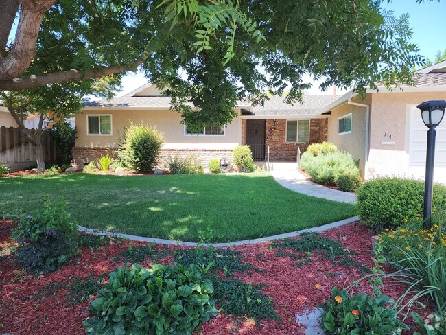Building Photo - 3 Bedroom 2 Bathroom In the Sylvan School ... Rental