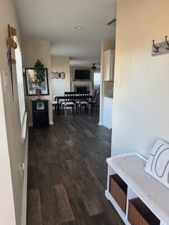 Photo - 3/2/2 Gated Community, Fenced Yard, Pool Access