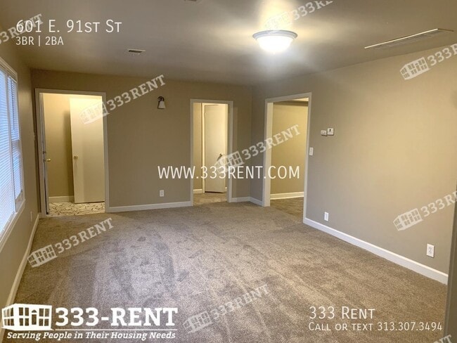 Photo - 601 E 91st St