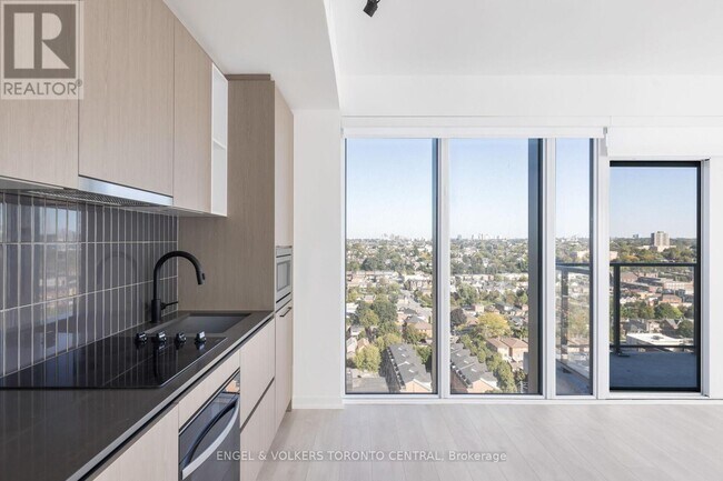 Photo - 1285 Dupont St Unit 1908