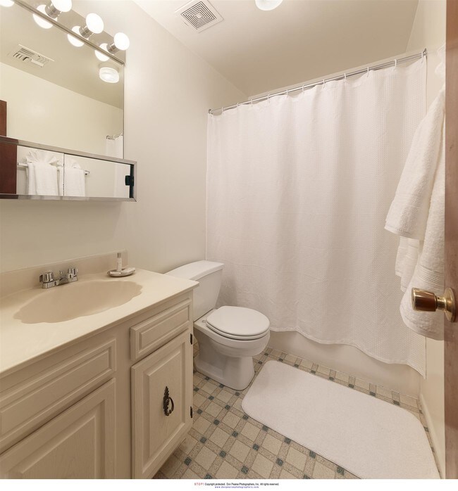 Photo - Eagle Duplexes